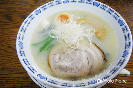 炭塩ラーメン