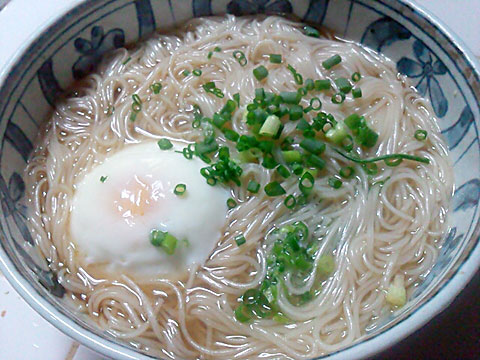 電子レンジ温玉 on にゅうめん