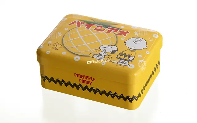 パインアメ スヌーピー缶